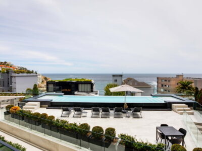 Bantry-Bay-Serviced-Apartment-with-pool_Cape Luxury_AURUM